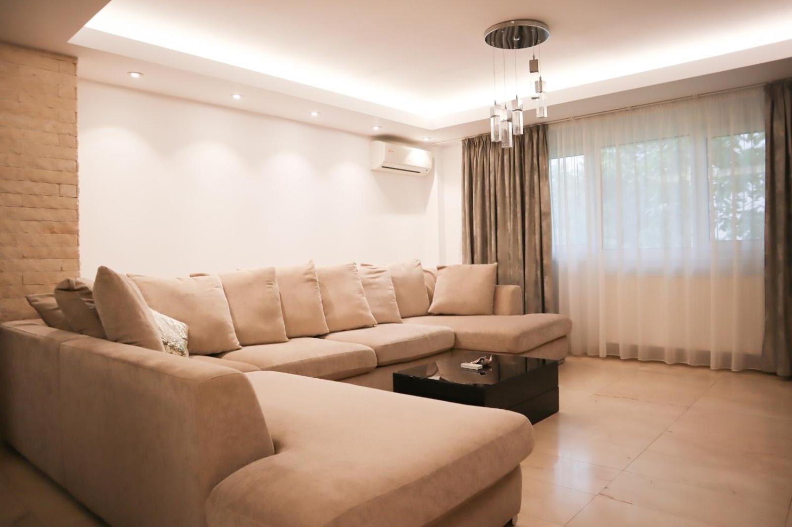 Central Apartament Bulevardul Decebal 부쿠레슈티 외부 사진